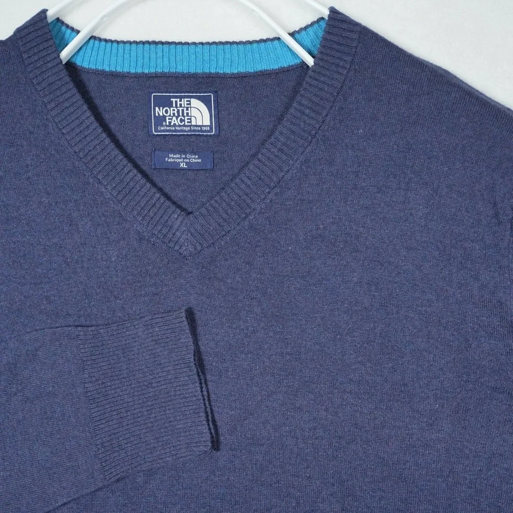 The North Face Mens XL V-Neck Sweater Navy Blue Wool Blend Pullover TCJ4+TMJ4